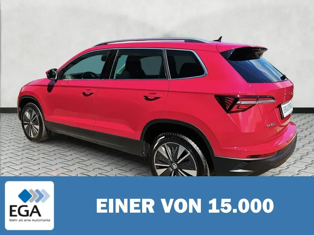 Gebraucht Skoda Karoq Selection 150 PS (110 kW) 2025 Rot metallic SUV
