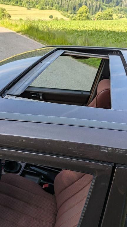 Gebraucht Mercedes 190 72 PS (52 kW) 1987 Braun Limousine