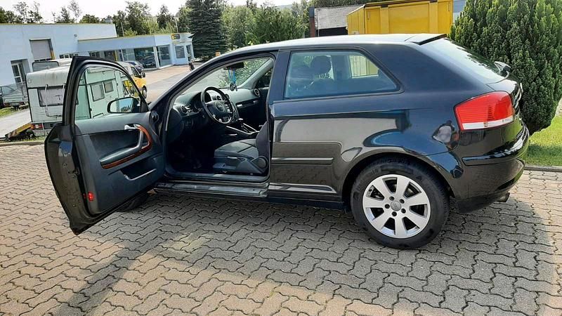 Schwarz Gebraucht 2003 Audi A3 Coupé | 2.800 € (Fairer Preis) - Bild 1/4