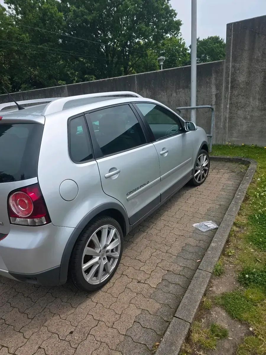 Gebraucht VW Polo Cross 80 PS (58 kW) 2008 Silber Kleinwagen