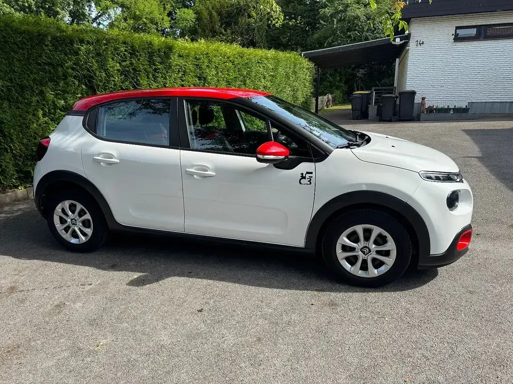 Gebraucht Citroën C3 Feel 82 PS (60 kW) 2019 Weiß Kleinwagen