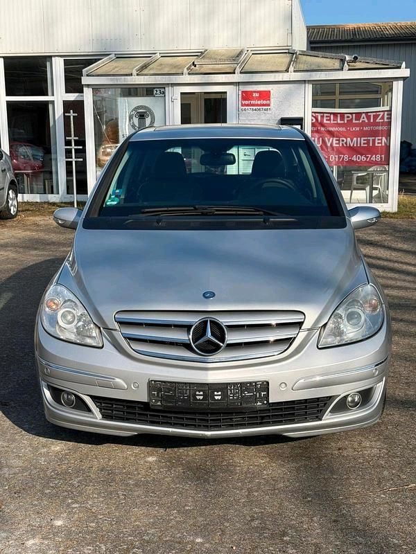 Gebraucht Mercedes B180 110 PS (80 kW) 2008 Grau Van / Kleinbus
