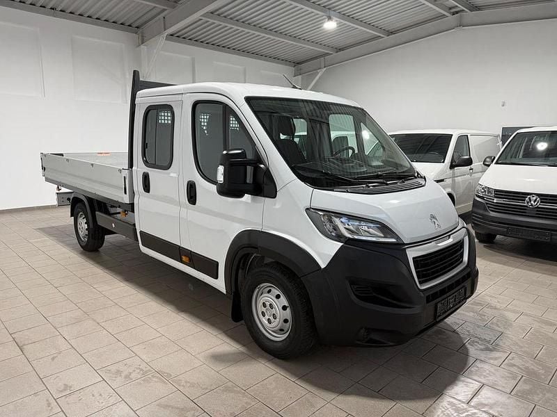 Gebraucht Peugeot Boxer 140 PS (102 kW) 2024 Weiß Van