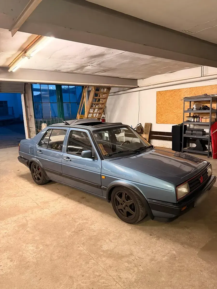 Gebraucht VW Jetta 87 PS (63 kW) 1987 Blau Limousine