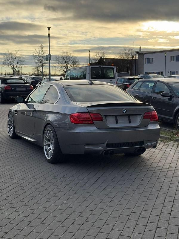 Gebraucht BMW 325 Performance 500 PS (367 kW) 2011 Grau Coupé