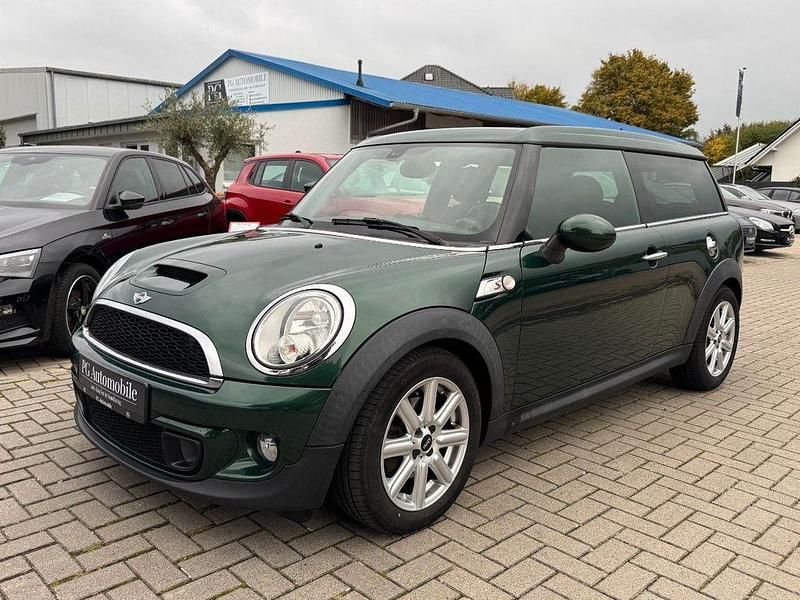 Grün Gebraucht 2013 Mini Cooper SD Clubman Kombi | 6.990 € (Fairer Preis) - Bild 1/4