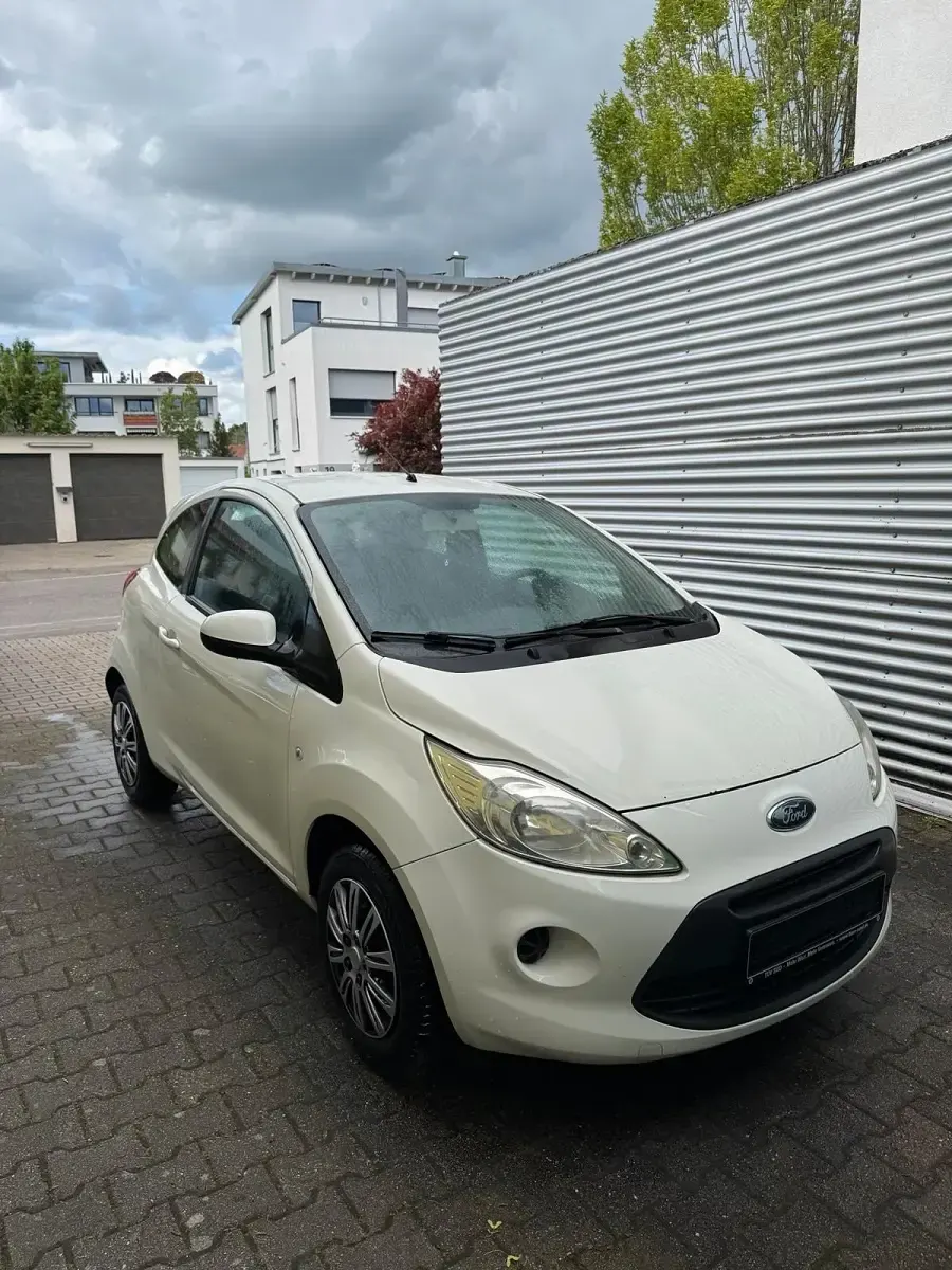 Gebraucht Ford Ka 69 PS (50 kW) 2009 Weiß Kleinwagen