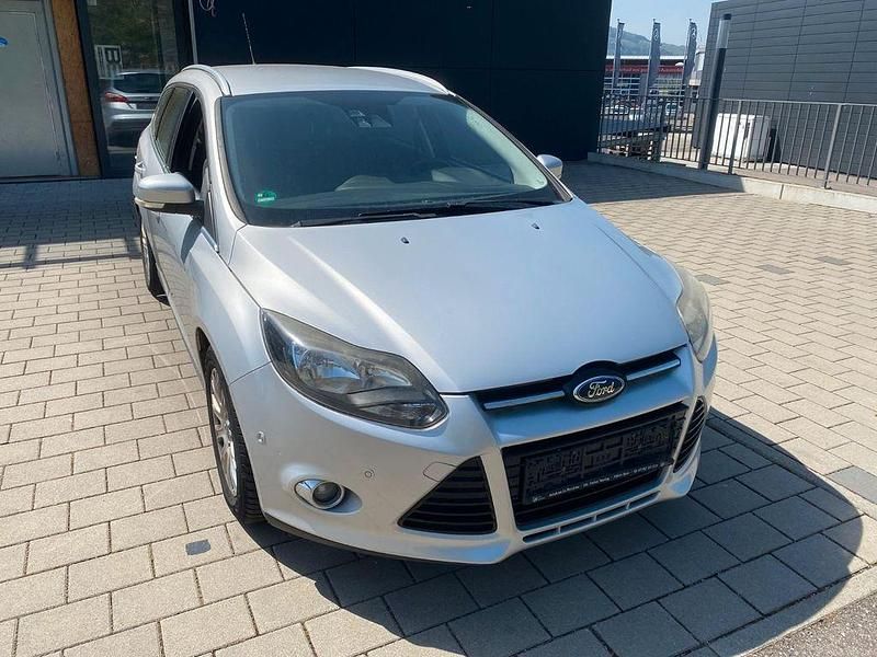 Gebraucht Ford Focus Titanium 116 PS (85 kW) 2011 Silber Limousine