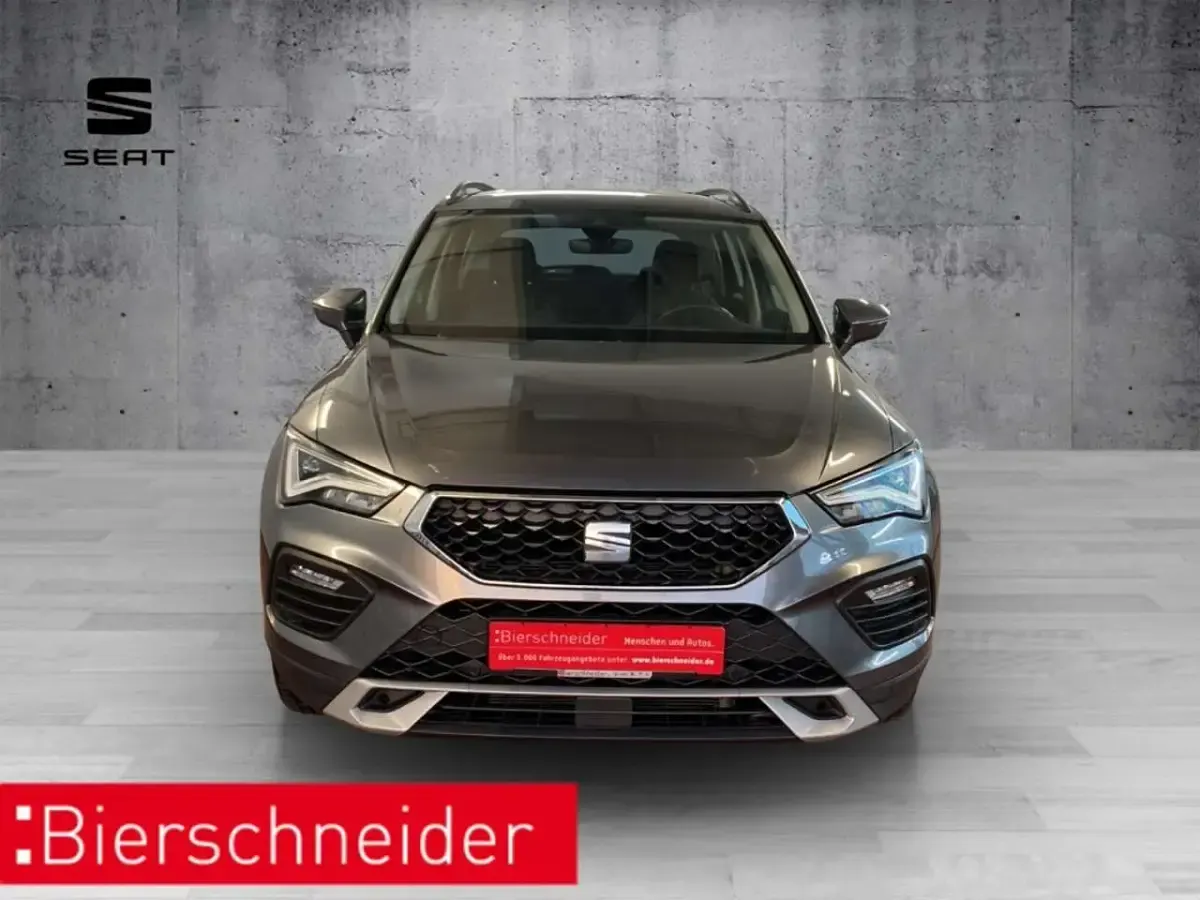 Gebraucht Seat Ateca Style 150 PS (110 kW) 2022 Grau SUV