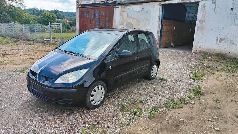 Schwarz Gebraucht 2006 Mitsubishi Colt Kleinwagen | 2.100 € - Bild 1/4