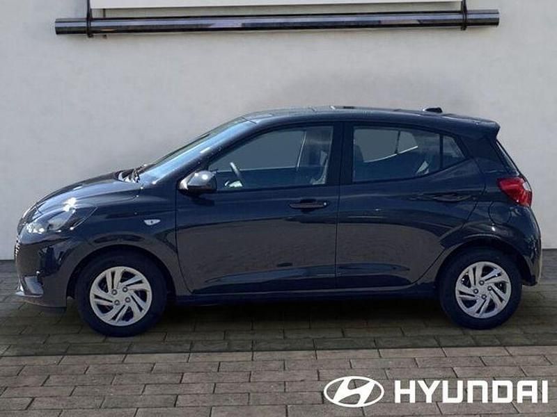 Gebraucht Hyundai i10 Select 63 PS (46 kW) 2025 Phantom black Kleinwagen