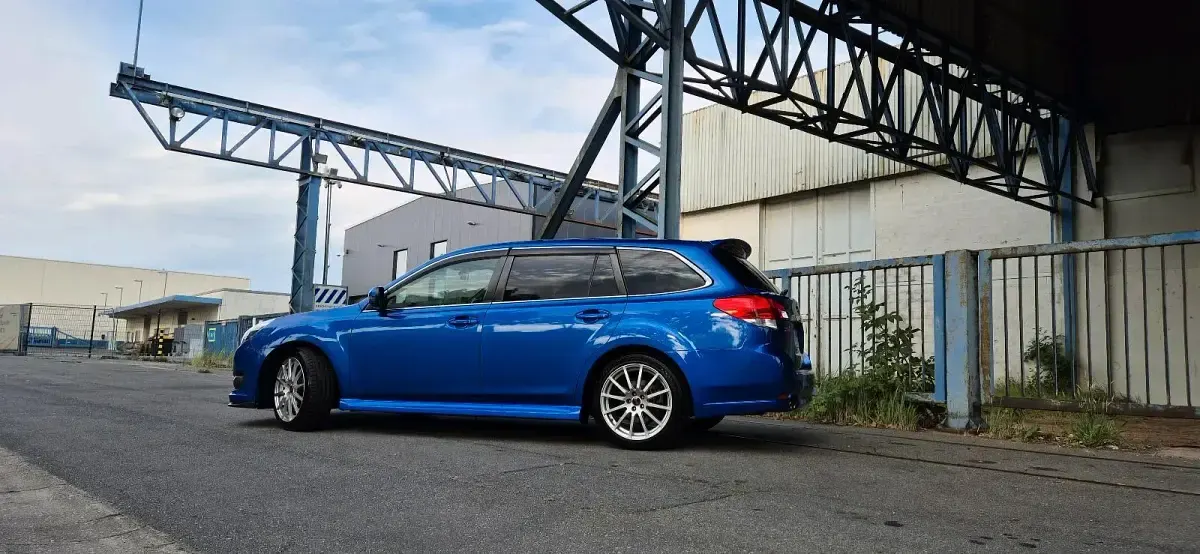 Gebraucht Subaru Legacy 285 PS (209 kW) 2010 Blau Kombi
