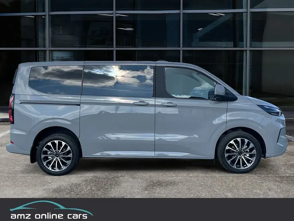Neu Ford Tourneo Custom Titanium X 170 PS (125 kW) 2026 Grau Van