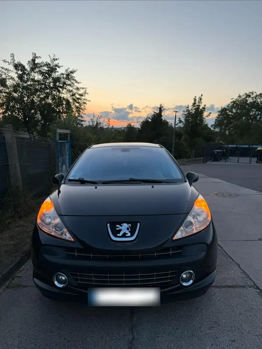 Gebraucht Peugeot 207 109 PS (80 kW) 2007 Schwarz Kleinwagen
