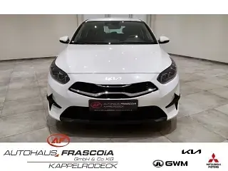Gebraucht Kia Ceed Spirit 140 PS (102 kW) 2025 Weiß Kleinwagen