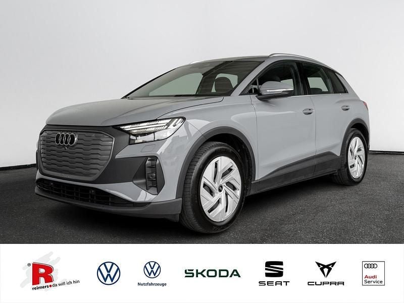 Grau Gebraucht 2022 Audi Q4 e-tron SUV | 32.990 € (Guter Preis) - Bild 1/4