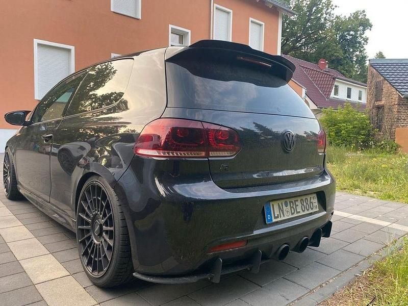Gebraucht VW Golf VI R 480 PS (353 kW) 2010 Schwarz Kleinwagen