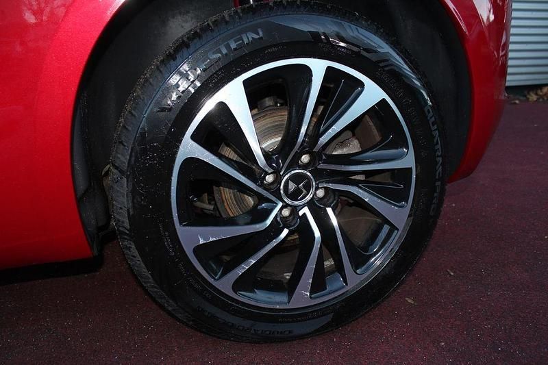 Gebraucht Citroën DS4 150 PS (110 kW) 2016 Rouge rubi Kleinwagen