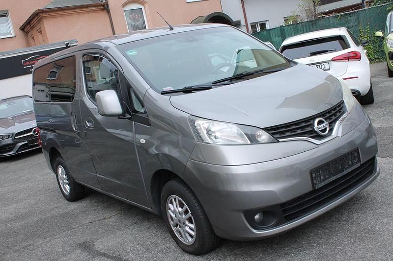 Grau Gebraucht 2012 Nissan Evalia Premium Edition Van / Kleinbus | 4.950 € (Guter Preis) - Bild 1/4