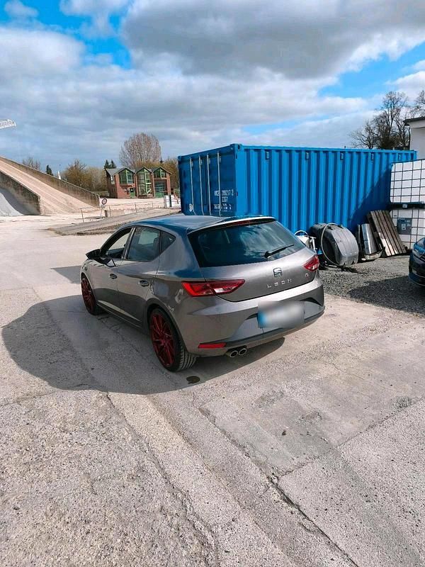 Gebraucht Seat Leon FR 150 PS (110 kW) 2015 Grau Limousine