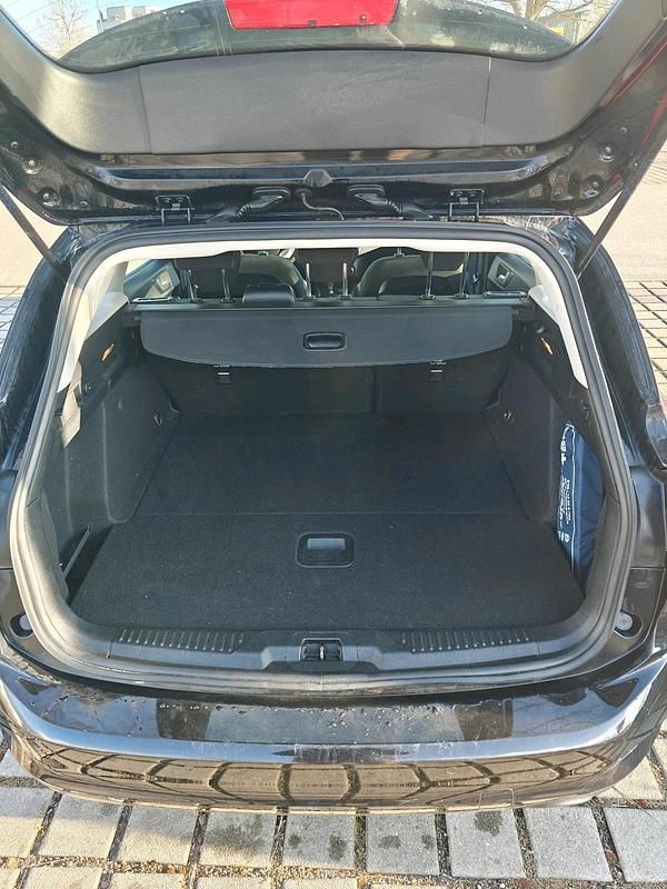 Gebraucht Ford Focus 125 PS (91 kW) 2022 Schwarz Kombi