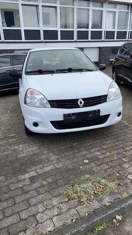 Weiß Gebraucht 2012 Renault Clio IV Expression Limousine | 3.000 € (Superpreis) - Bild 1/4