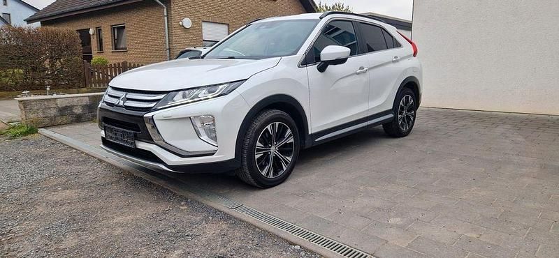 Gebraucht Mitsubishi Eclipse Cross 163 PS (119 kW) 2020 Weiß SUV