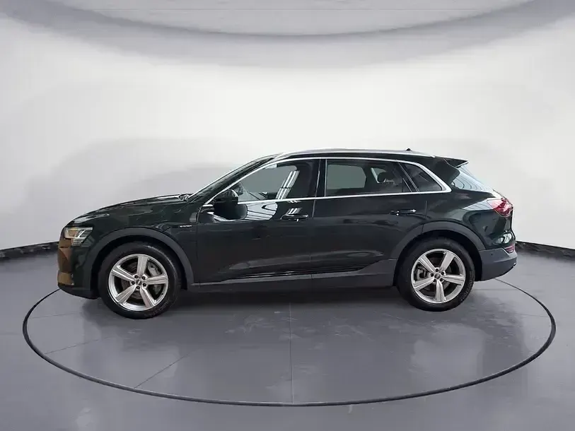 Gebraucht Audi e-tron Sport 300 kW (408 PS) 2020 Individuallackierungen audi ex SUV