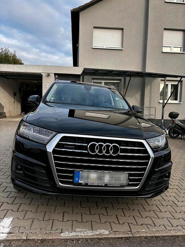 Schwarz Gebraucht 2017 Audi Q7 Ambiente SUV | 35.600 € (Fairer Preis) - Bild 1/4