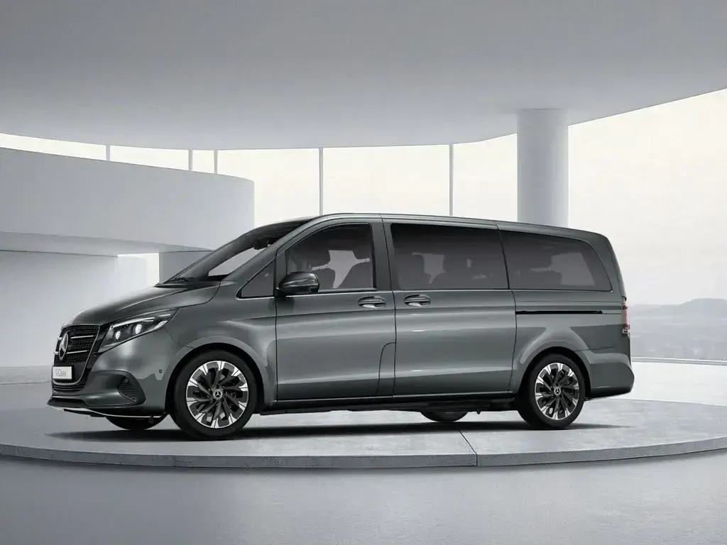 Gebraucht Mercedes V220 Style 163 PS (119 kW) 2026 Grau Van / Kleinbus