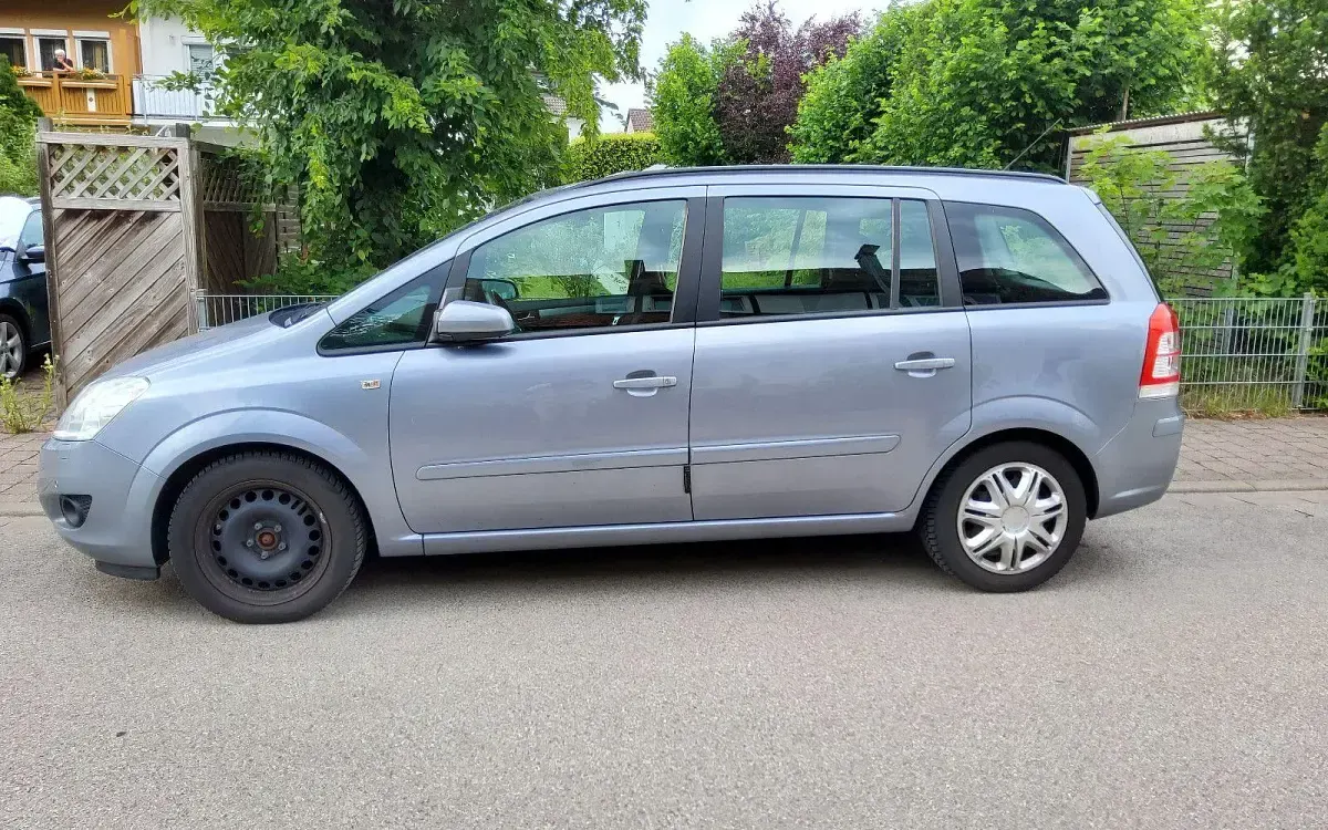 Gebraucht Opel Zafira 116 PS (85 kW) 2009 Grau Van / Kleinbus