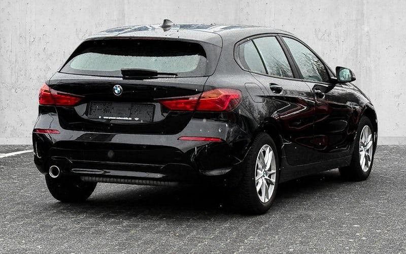 Gebraucht BMW 116 109 PS (80 kW) 2023 Schwarz Kleinwagen