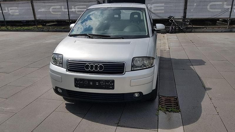 Usata Audi A2 75 CV (55 kW) 2004 Argento Utilitaria