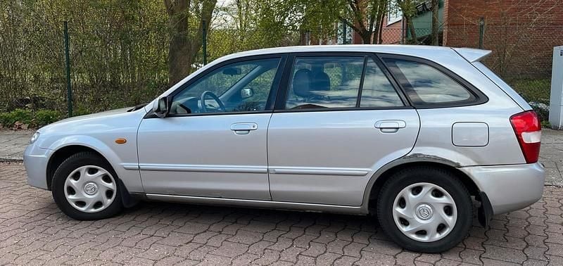 Gebraucht Mazda 323F 98 PS (72 kW) 2002 Silber Limousine