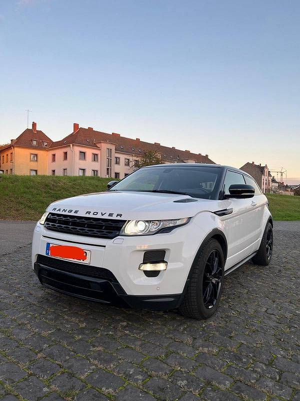 Weiß Gebraucht 2012 Land Rover Range Rover evoque Coupé | 12.000 € (Etwas zu teuer) - Bild 1/4