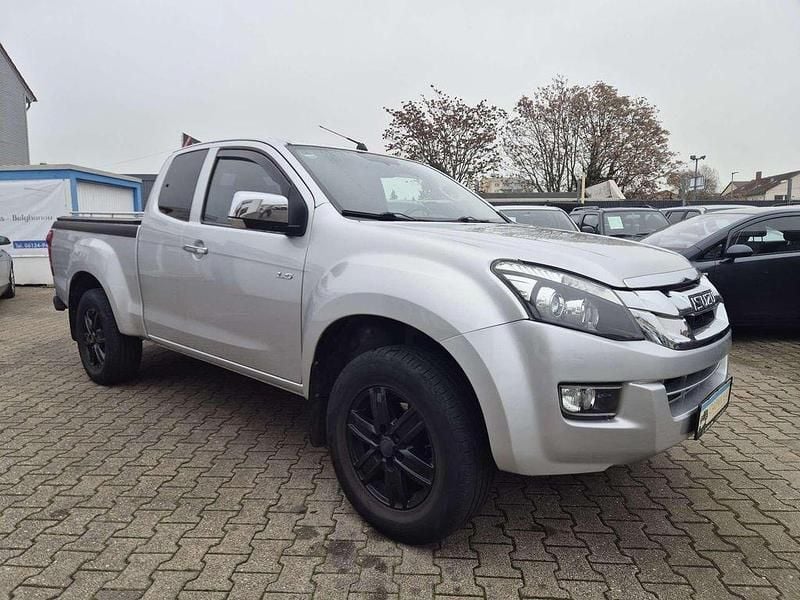 Silber Gebraucht 2014 Isuzu D-Max SUV | 17.900 € (Etwas zu teuer) - Bild 1/4