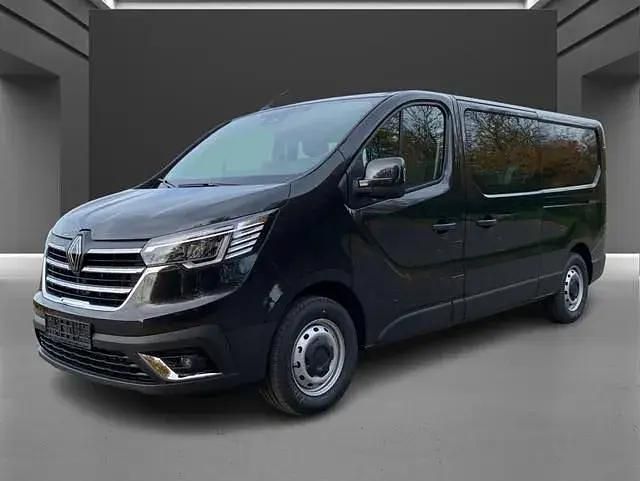 Ny Renault Trafic 2025 Sort MPV