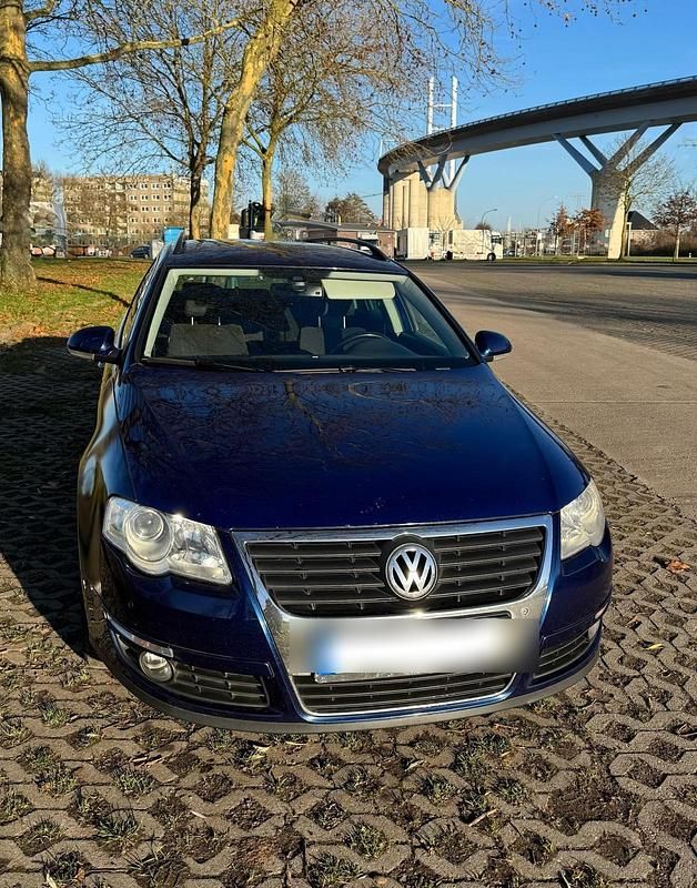 Blau Gebraucht 2008 VW Passat Kombi | 2.200 € (Fairer Preis) - Bild 1/4