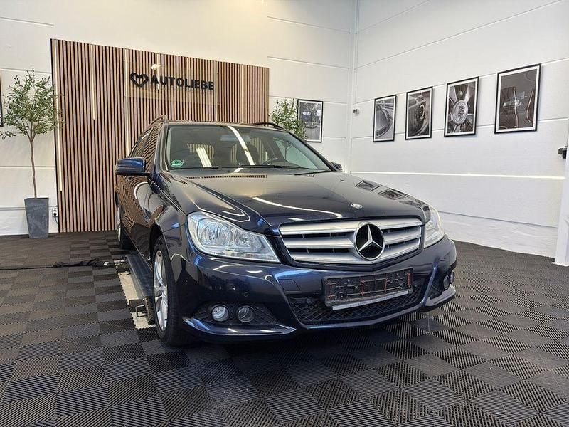 Blau Gebraucht 2013 Mercedes C200 Kombi | 6.990 € (Superpreis) - Bild 1/4