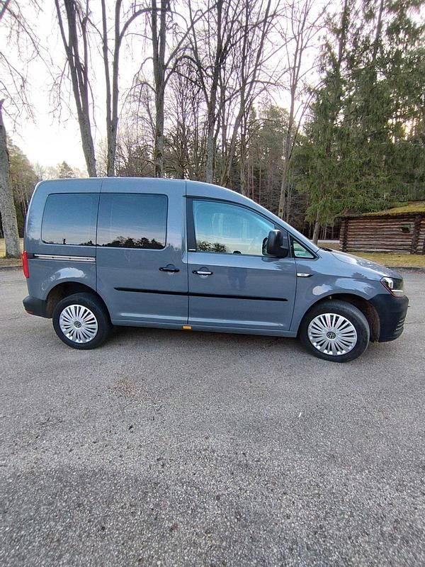 Second-hand VW Caddy 122 CP (89 kW) 2019 Gri Monovolum