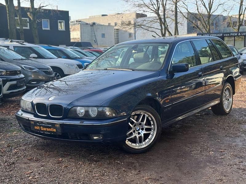 Gebraucht BMW 528 193 PS (141 kW) 1999 Blau Kombi