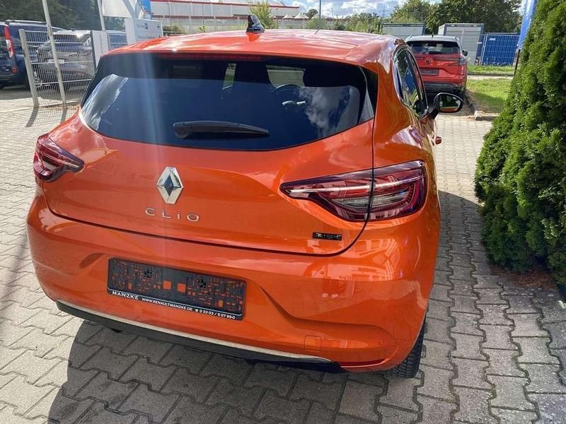Gebraucht Renault Clio V Techno 143 PS (105 kW) 2023 Valencia orange Limousine
