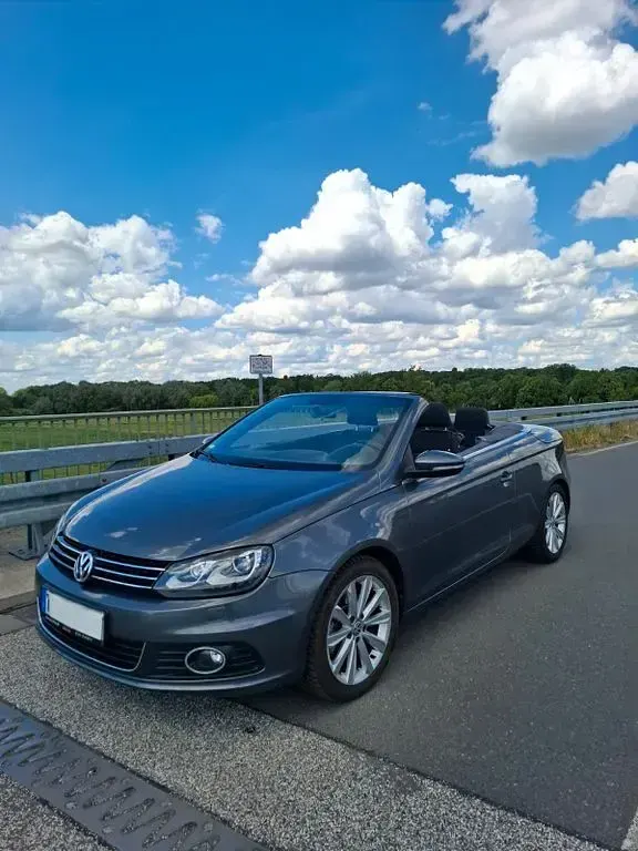 Gebraucht VW Eos 160 PS (117 kW) 2012 Grau Cabrio