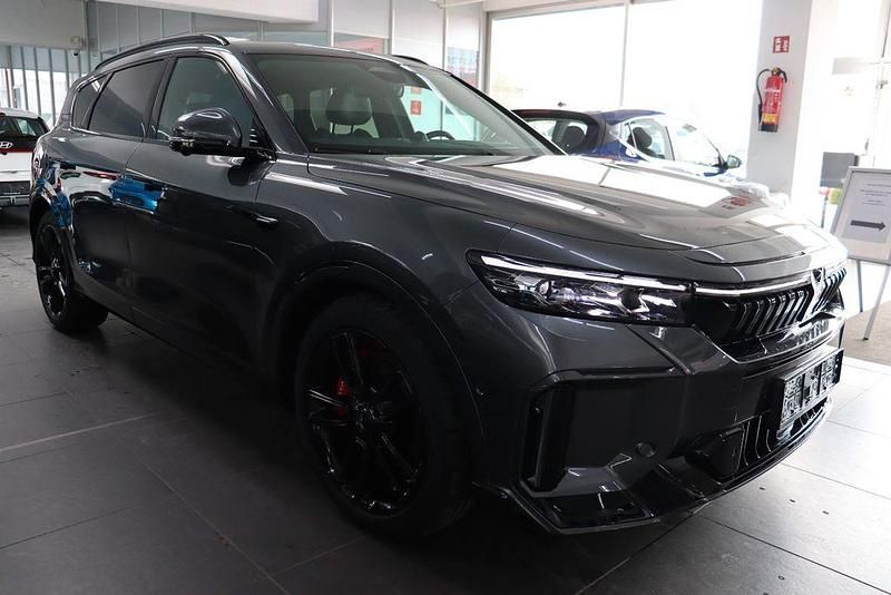 Neu Voyah Free 489 PS (359 kW) 2026 Grau SUV