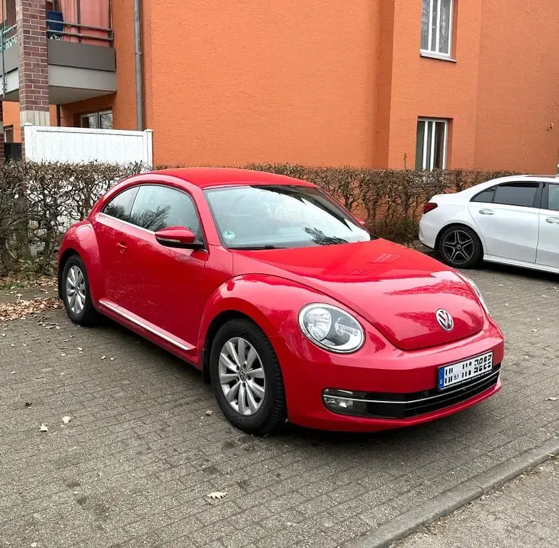 Gebraucht VW Beetle 105 PS (77 kW) 2012 Rot Kleinwagen