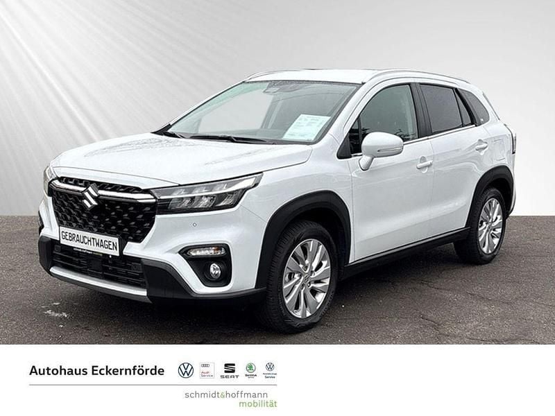 Weiss Gebraucht 2023 Suzuki SX4 Comfort SUV | 19.680 € (Guter Preis) - Bild 1/4