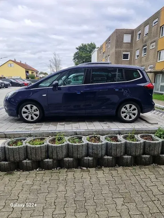Gebraucht Opel Zafira Tourer Edition 165 PS (121 kW) 2014 Blau Van / Kleinbus