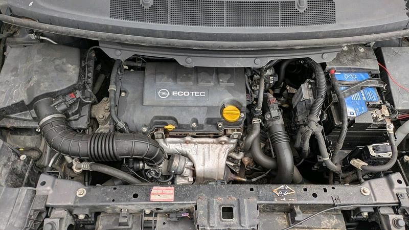 Gebraucht Opel Zafira 2015 Grau Van / Kleinbus