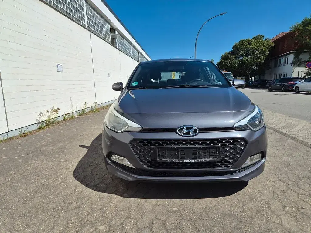 Gebraucht Hyundai i20 YES! 84 PS (61 kW) 2017 Limousine