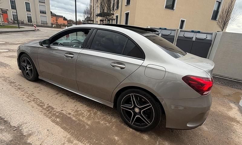 Gebraucht Mercedes A250 AMG line 224 PS (164 kW) 2020 Braun Limousine